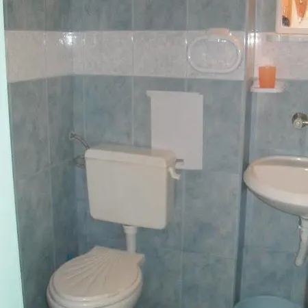 Family 2* Sinemoretz